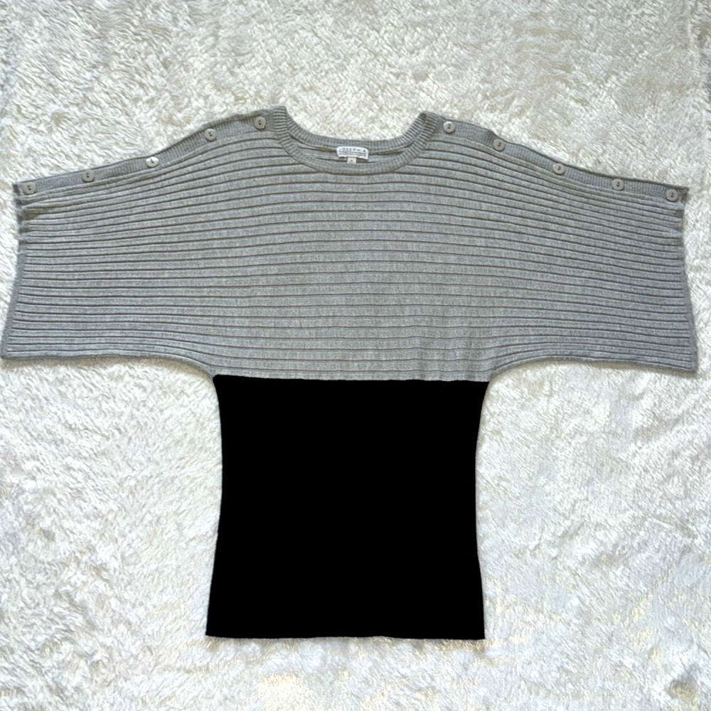 JOSEPH A. Lightweight soft sweater size M